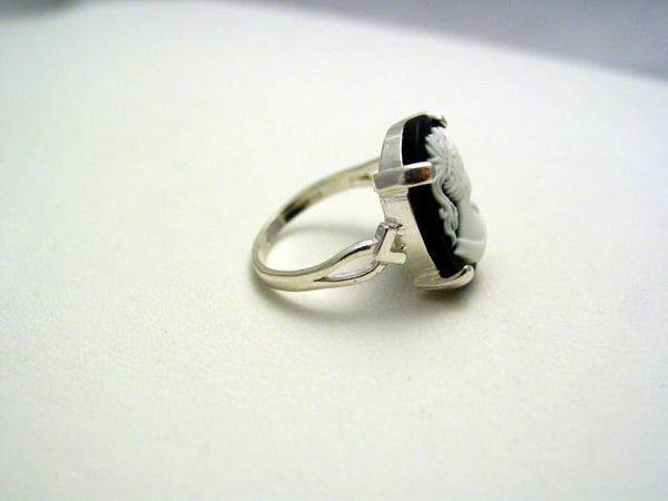 Sterling Silver Cameo Ring Black & White Cameo Victorian Lady