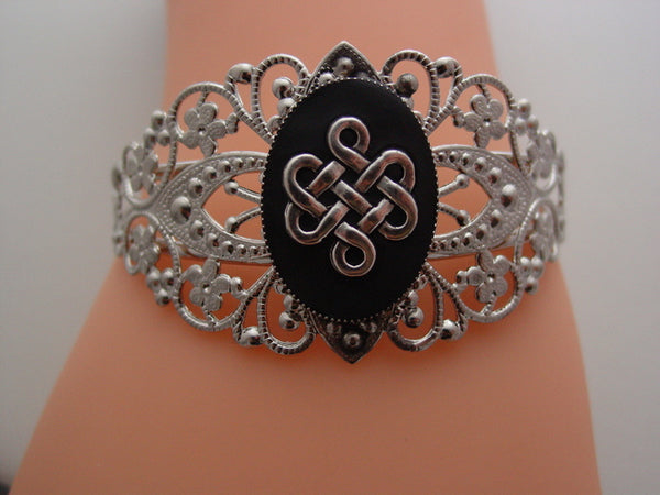 Scottish Heritage Celtic Knot Filigree Cuff Bracelet
