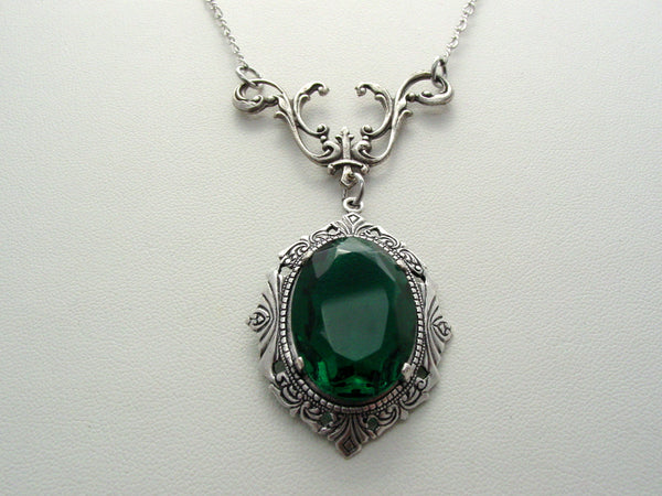 Art Nouveau Emerald Green Drop Necklace Vintage Czech Glass