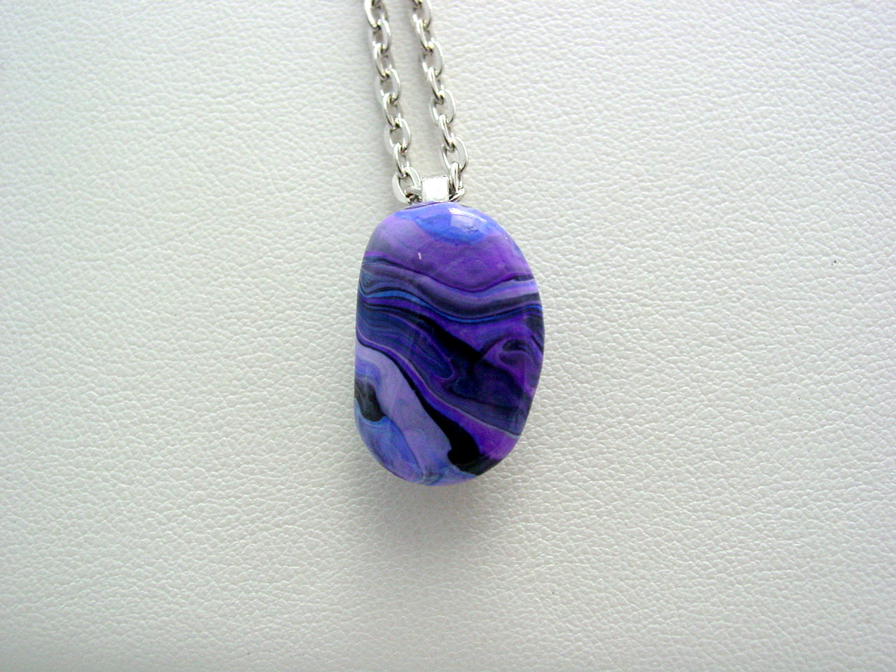 River Rock Jewelry Purple Wearable Fluid Art Necklace Original Alaskan Rock Organic Jewelry Dirty Pour Necklace With Chain (rr25)